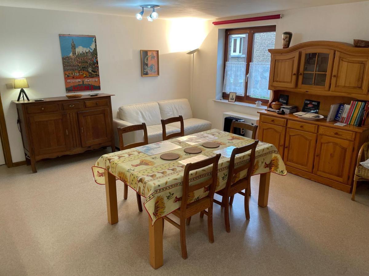 Spacieux Appartement Mons Luaran gambar